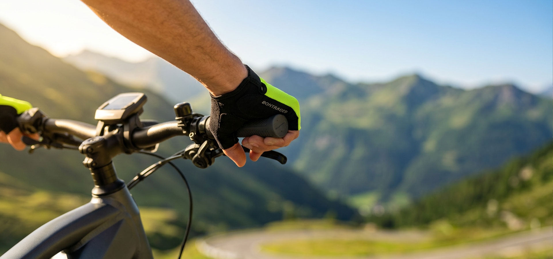 **FAHRRADHANDSCHUHE.** GRIP. KOMFORT. KONTROLLE.