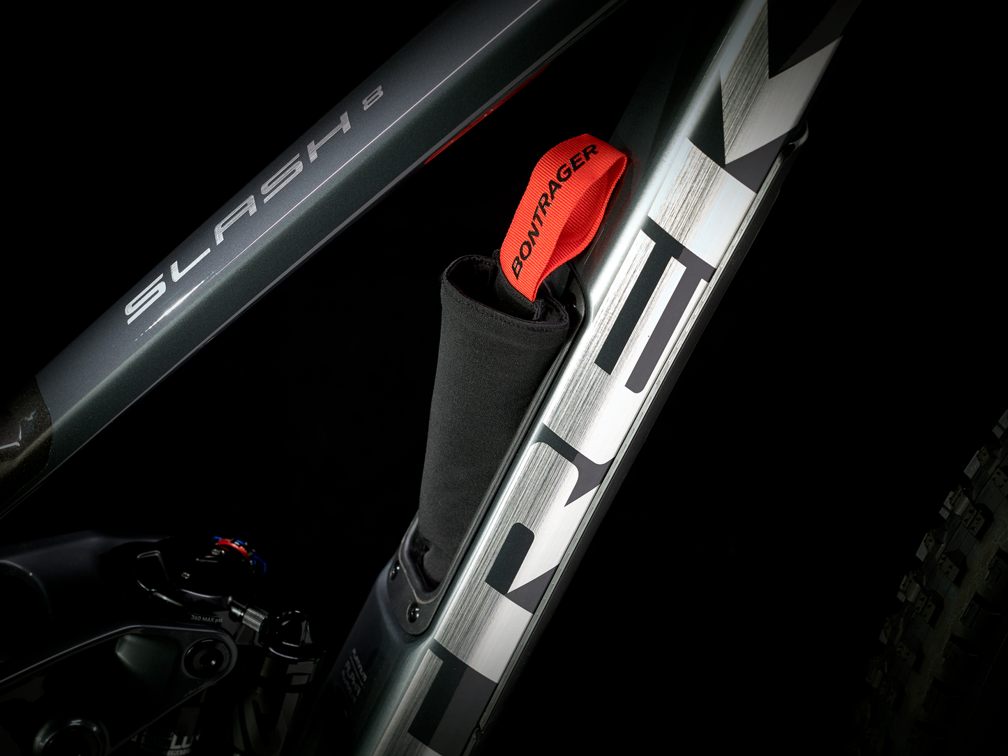 Trek Slash 8